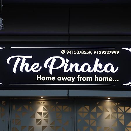 Hotel Pinaka Inn Lakhnau Kültér fotó