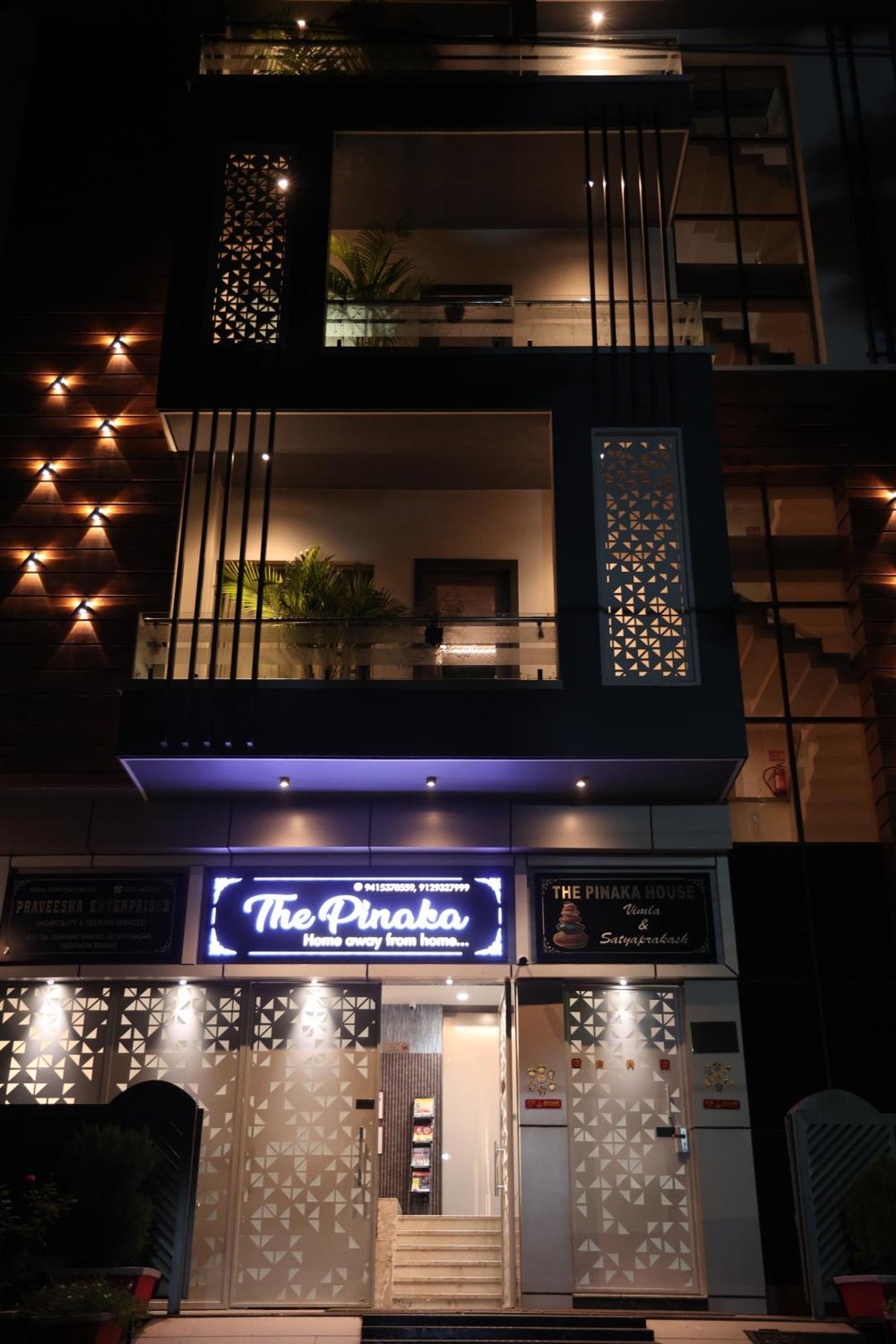 Hotel Pinaka Inn Lakhnau Kültér fotó