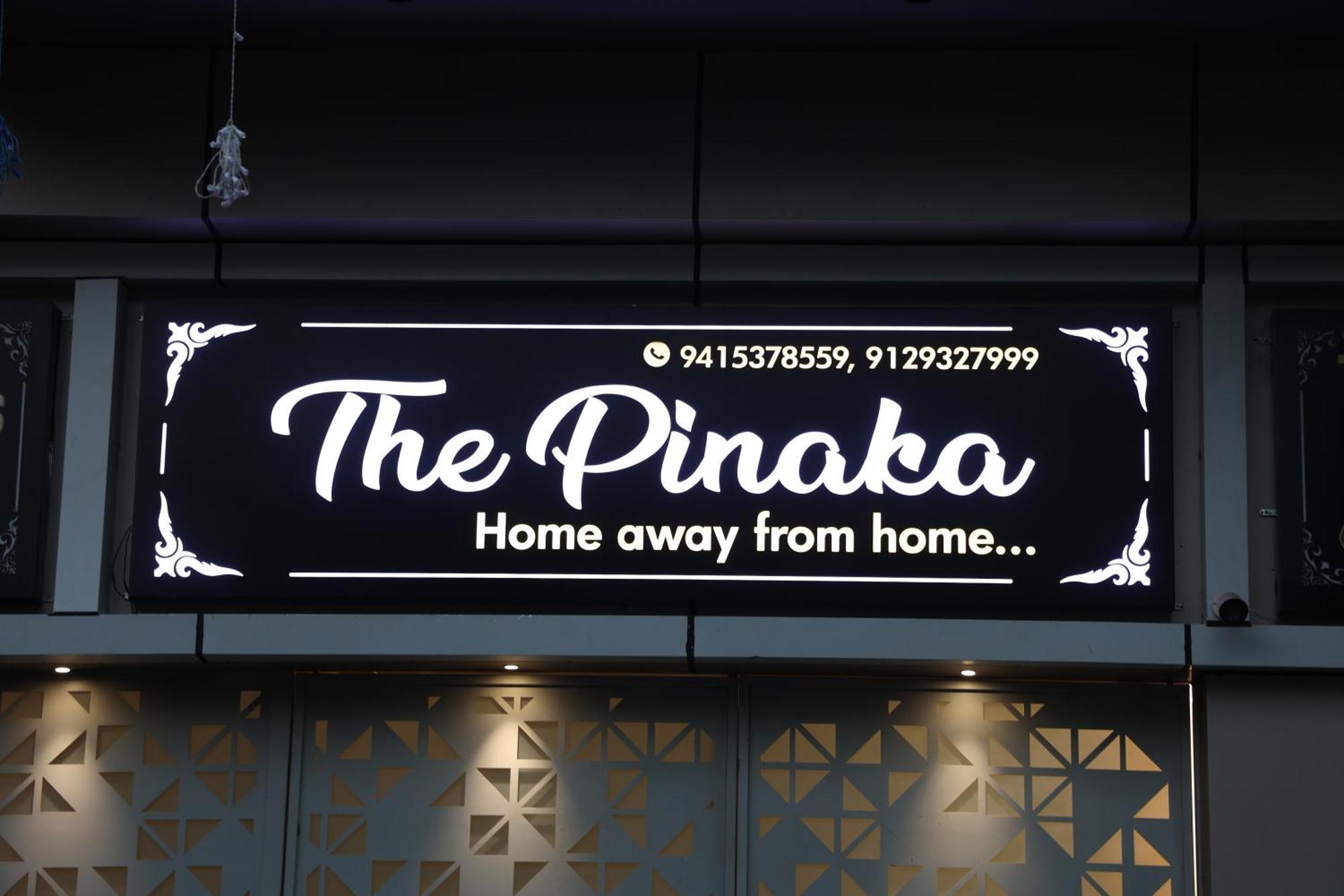 Hotel Pinaka Inn Lakhnau Kültér fotó
