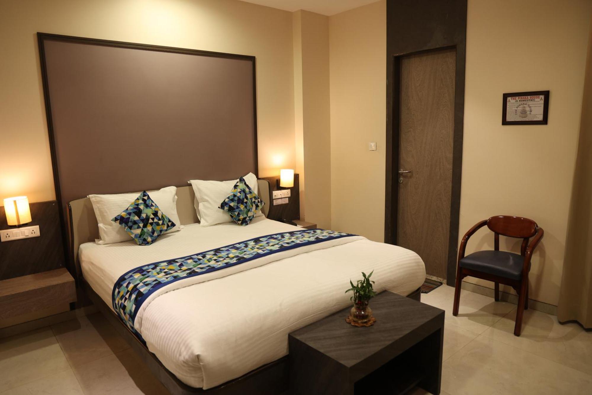 Hotel Pinaka Inn Lakhnau Kültér fotó