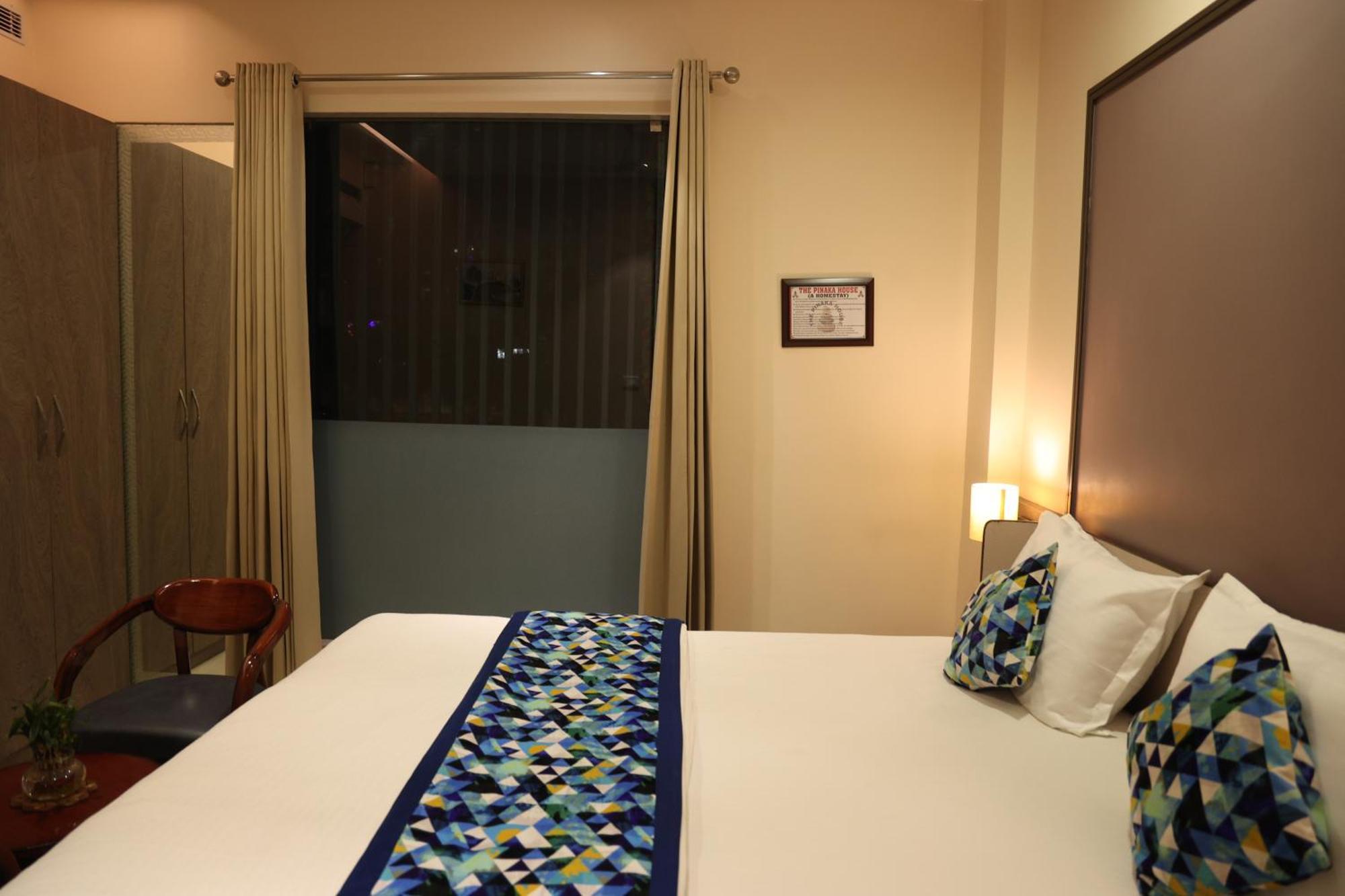 Hotel Pinaka Inn Lakhnau Kültér fotó