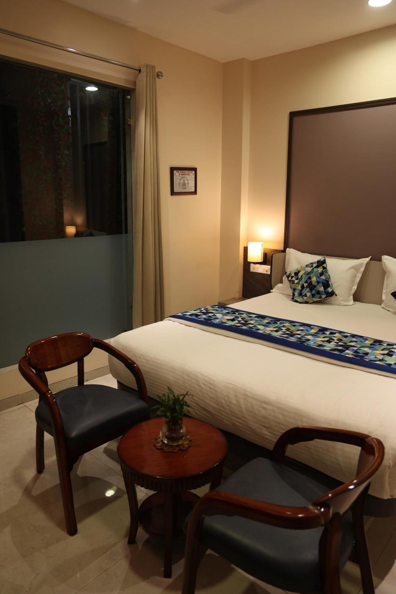 Hotel Pinaka Inn Lakhnau Kültér fotó